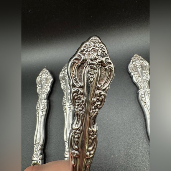 Oneida Michelangelo 4 Knives Heirloom Stainless Flatware Replacements - Picture 9 of 9